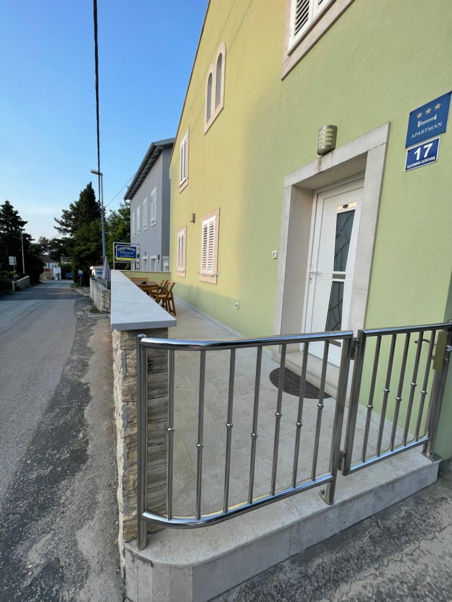 Apartmani Danica Нерезине Экстерьер фото