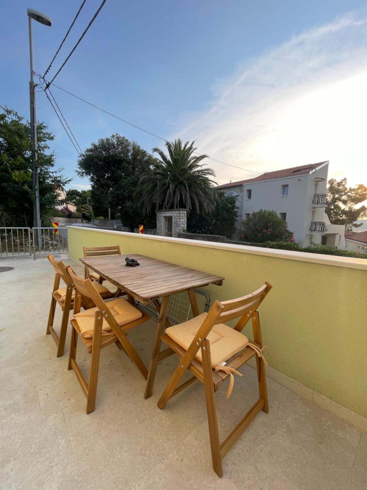 Apartmani Danica Нерезине Экстерьер фото